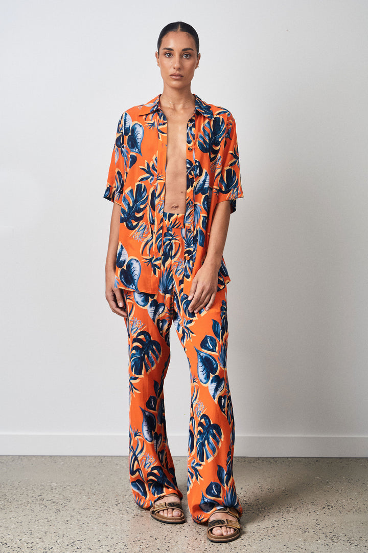 COWES SHIRT MONSTERA SCARLET