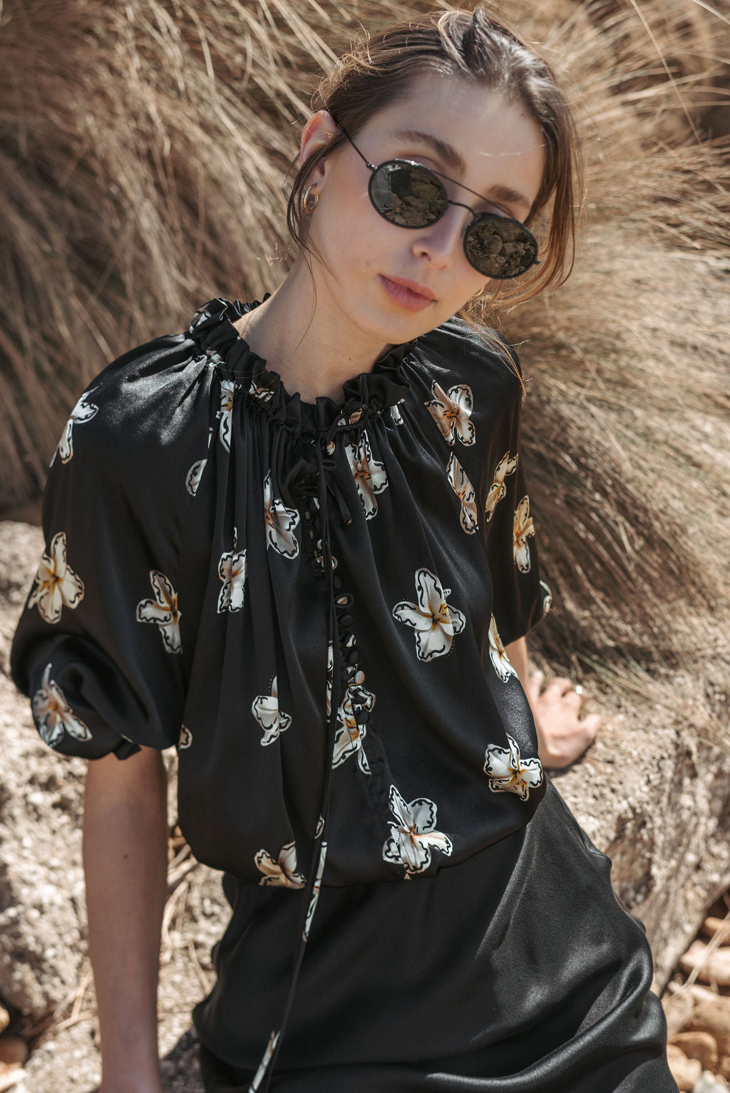Shelly Top Black Lillies