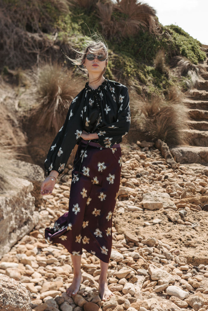 Tallow Skirt Merlot Lillies