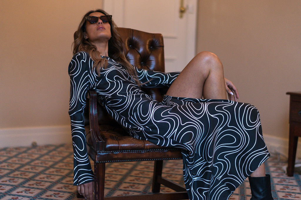 MONUMENT DRESS BLACK SWIRL