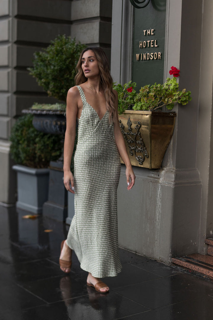 CRUMPET DRESS OLIVE BASKET WEAVE