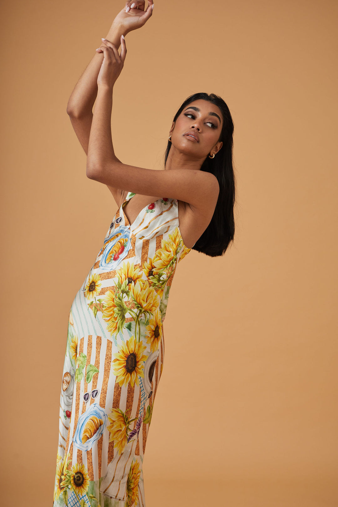 CRUMPET DRESS GOOD MORNING
