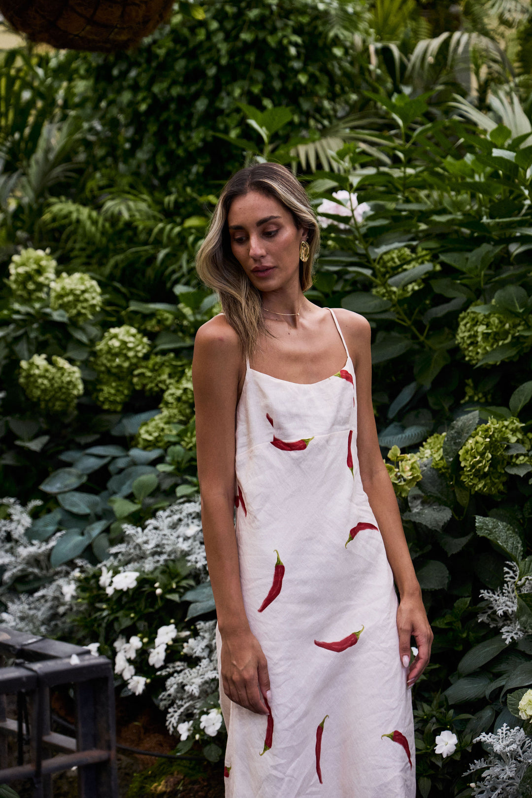 COTTAGE POINT DRESS CHILLI PRINT