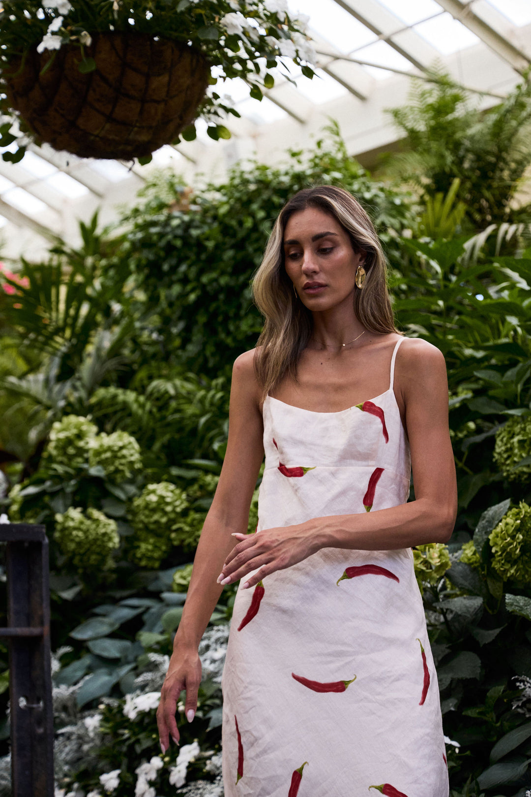 COTTAGE POINT DRESS CHILLI PRINT